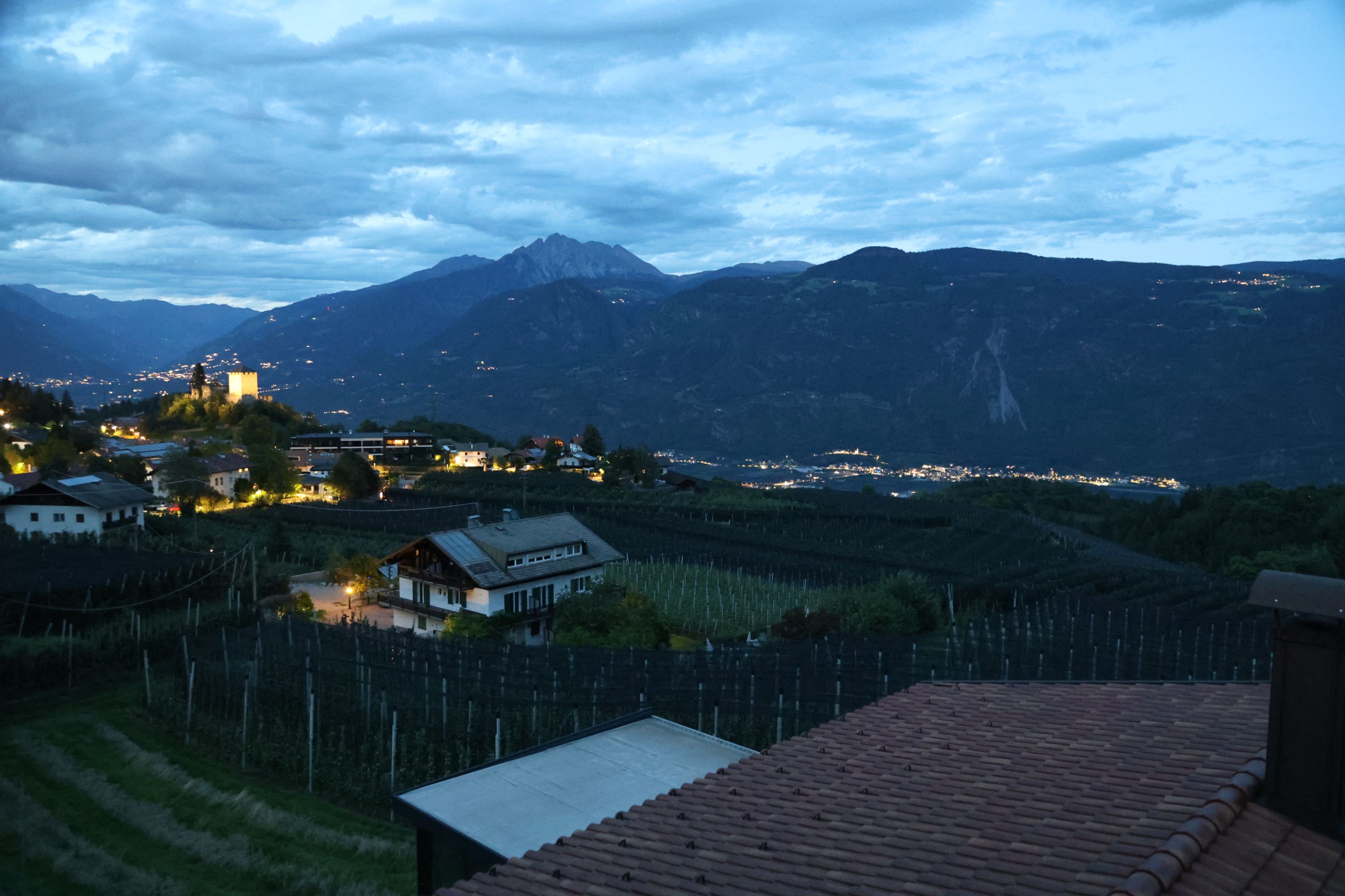 R6M 5273